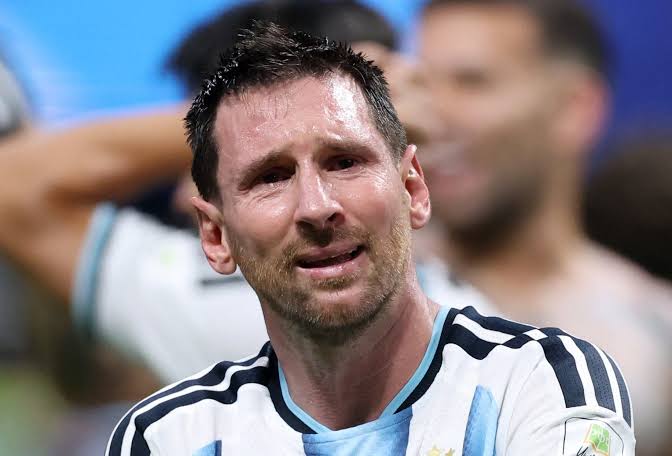 Lionel Messi in tears after dramatic Argentina win over Egypt in World Cup last 16 | The Independent