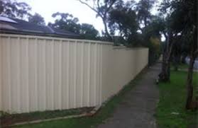 We have provided timber fencing for a lot of people in brisbane, but we realise timber fencing isn't for everyone. Installing Colorbond Fencing Posts Lee Benson Fencing