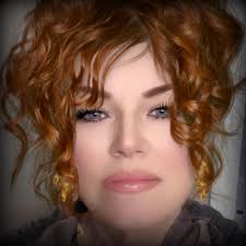 This is Caroline Reed Robertson who murdered Rachel Barber through an act  of premeditated murder. She prepared a double knotted telecommunication  cable, lured Rachel to her flat and then strangled her. She