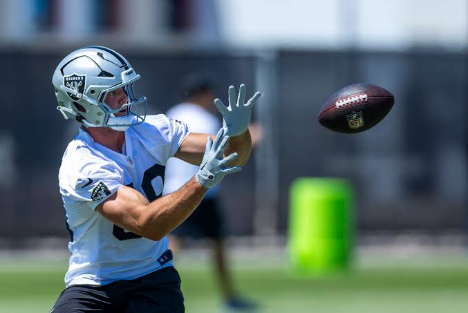 Rookie tight end Brock Bowers alters the structural ceiling of the Raiders offense, do AI tạo
