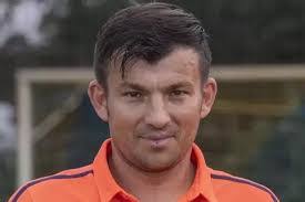 Leon Scherer's Instagram, Twitter & Facebook