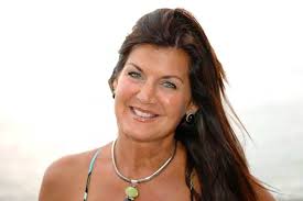 COVID-19 CARE DEMANDS Infectious Disease Experts Meet Pandemic Needs PHIL  AND CHRISTINA PAVESI Crafting a Meaningful Life