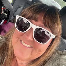 Who builds brick mailboxes in Collinsville?