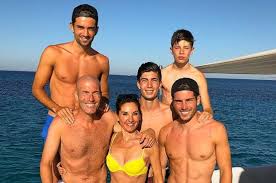 Zinedine zidane lifestyle, height, weight, age, affairs, wife, net worth car, houses, biography. Zidane Man Utd Ex Real Madrid Boss On Holiday With Family