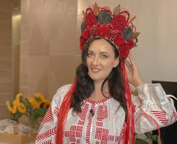 Jul 16, 2021 · соломія вітвіцька відразу після дтп вийшла в ефір з гримом на обличчі. Zi Zdorov Yam Use Garazd Solomiya Vitvicka Vidpovila Na Zapitannya Pro Materinstvo