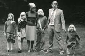 Его знают и как непримиримого противника нынешних российских властей. Detskie Fotografii Evropejskih Politikov