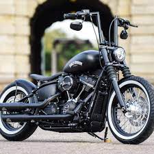 White Sox 4k In 2021 Harley Street Bob Custom Street Bob Street Bob