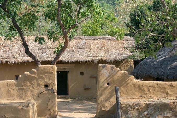 কুচা হাউস : কাঁচা ঘর এবং পাকা ঘরের মধ্যে পার্থক্য
