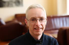 Ross Carroll (@rossecarroll)