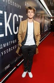 Сегодня певица показала бэкстейдж со съемок. Seli Za Tekst Kristina Asmus Nino Ninidze I Irina Gorbachyova Lajfstajl 15 Oktyabrya 2019 Kino Teatr Ru