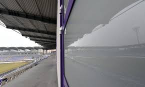 A korábbi tervek szerint az őszi idény végén az újpest már másik stadionban játszotta volna hazai meccseit, ám a stadion felújítása később kezdődik. Hr03zog0yqdqam