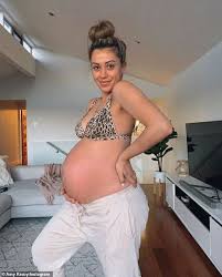 I'm very comfortable with nsw.'' Roosters Star Luke Keary And Wife Amy Announce They Are Expecting Their Second Child Together Aktuelle Boulevard Nachrichten Und Fotogalerien Zu Stars Sternchen