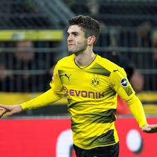 Beim bvb läuft die vorbereitung auf das spiel in freiburg. Ex Us Nationaltrainer Bruce Arena Rat Christian Pulisic Zum Verbleib Bei Borussia Dortmund Bvb 09