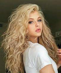30 Of The Fresh Divine Long Curly Hairstyles 2019 For Women To Rock This Year Curly Hair Styles Hair Styles Long Curly Hair