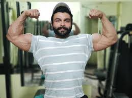 He grew up in a financially weak family in mayna village, rohtak. 20 Amit Panghal Body Measurement Celeb Body Measurement