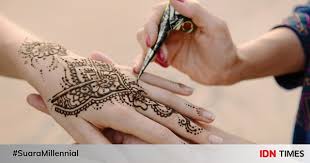 37+ gambar henna tangan anak kecil simple paling modern dan nyaman. Fakta Henna Yang Sering Dipakai Untuk Idulfitri Apakah Aman