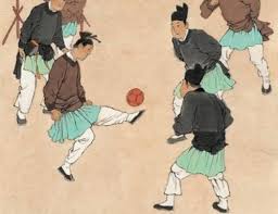 Permainan sepak bola zaman yunani kuno terkenal dengan istilah. Bagaimana Sejarah Sepak Bola Sebenarnya Simak Disini Sepulsa