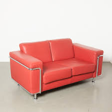 Check spelling or type a new query. Pieds De Canape En Cuir Rouge Neef Louis Design Amsterdam