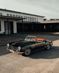 Classiccarvoyage On Instagram 190 Sl By Arthurbechtelclassicmotors Drivevintage Mercedesbenz 190sl Old Mercedes Car Mercedes Car