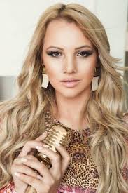 SE FAZ SENTIR FAZ SENTIDO (EN ESPAÑOL)