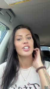 Jessica Beagle's Instagram, Twitter & Facebook