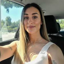 Hace meses me regalaron una pulsera de protección, no es que creyera mucho  en ella, pero el detalle de quien me la regaló hizo que me la pusiera. Pues  bien, hoy, está