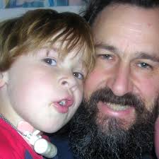 😂😂😂😂 even dogs are wiser than some people.