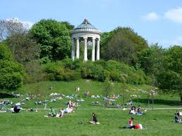 Maybe you would like to learn more about one of these? Bild Monopteros Im Englischen Garten Zu Englischer Garten In Munchen