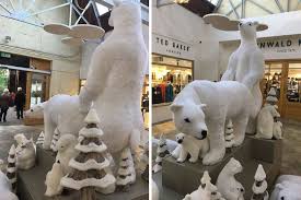 Idées de déco pour noël 2020 cultura : 20 Pires Decorations De Noel De Tous Les Temps Nouvelles Images Ipnoze