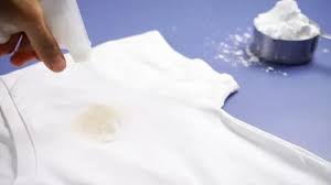 You might think you would try blotting with water first, which would be the if this does not work to remove the stain let the alcohol evaporate and the upholstery or carpet air dry before performing the next step. 7 Ways To Remove Oil Stains With Baking Soda Wikihow