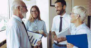 Managing Director Vs Director: Differences Between | Boardeffect