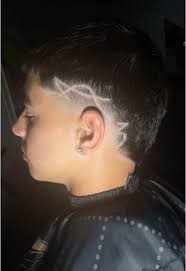 Transformación de corte de cabello con 8 guardias