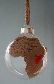 Pour ce diy, rien de plus simple : 48 Diy Idees Pour Creer Une Boule De Noel Originale