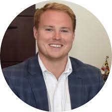 Kyle Gilbert's Instagram, Twitter & Facebook