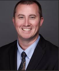 Accountant offering personalized tax services