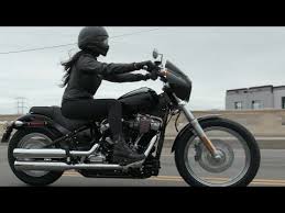 women riders now is an online magazine about women and motorcycling featuring motorcycle news motorcycle in 2020 softail lady riders harley davidson motorcycles dyna pinterest