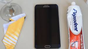 Membersihkan Layar Hp Dengan Pasta Gigi Youtube