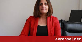 Mersin üniversitesi sosyoloji ve arkeoloji bölümlerini bitirdikten sonra diyarbakır. Facebook
