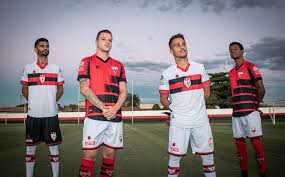 The home team are now. Atletico Go Lanca Novos Uniformes Cada Um Com Um Modelo De Escudo Atletico Go Ge