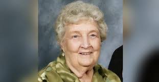 Becky Sammons's Instagram, Twitter & Facebook