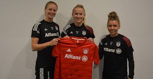 Fc bayern munich is a german women's football team based in munich, bavaria. Ein Signiertes Trikot Der Fc Bayern Frauen Ersteigern
