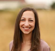 Ann Kitzmiller's Instagram, Twitter & Facebook