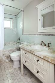 Bathroom New England Architecture New England Style Colonial Cape Cod Traditional Classic Beach Arch Bathroom Design Amazing Bathrooms Bathroom Styling