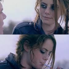 Hundreds of words can be easily replaced with a simple expression. Sad Girl