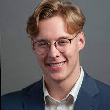 Aaron Ernest's Instagram, Twitter & Facebook