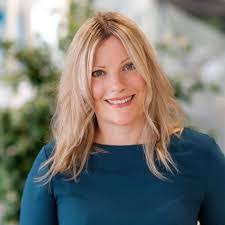 Helena James's Instagram, Twitter & Facebook