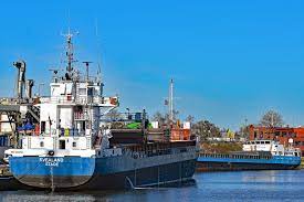 Then evrything i say and do would be used against me in a court of melenial feelings. Svealand Imo 9195743 Am 05 02 2020 Im Hafen Von Lubeck Schiffbilder De