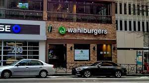 Wahlburgers is known for its hefty beef burgers, loaded tater tots, boozy shakes, and house beer. Mark Wahlberg Is Opening 20 Wahlburgers Restaurants Across Australia And New Zealand Concrete Playground Concrete Playground Adelaide