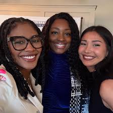 🌞🌞Good Morning gorgeous people 🌞🌞 Ask me about my FULL CONCIERGE  SERVICES offered to B Kimble Estates clients ONLY ❤️ A spoiled client is a  loyal client and my clients are VERY