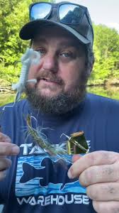 Is There A Way to Attach A Skirt to A Buzz Bait without One